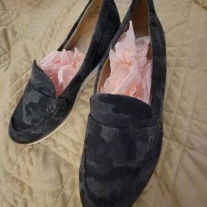 Life Stride Women's Camouflage Loafers Sz 7.5 US Casual Comfy Black / Gray